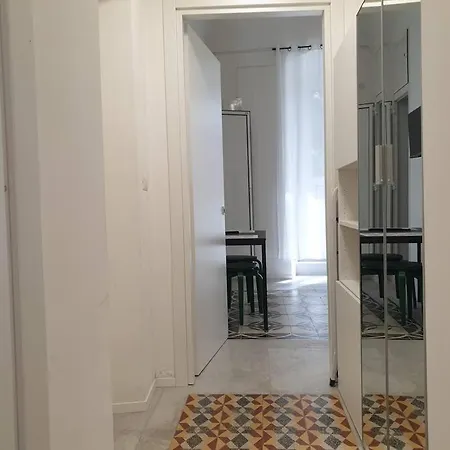 The Dragon Castle Apartment Bari Exterior photo